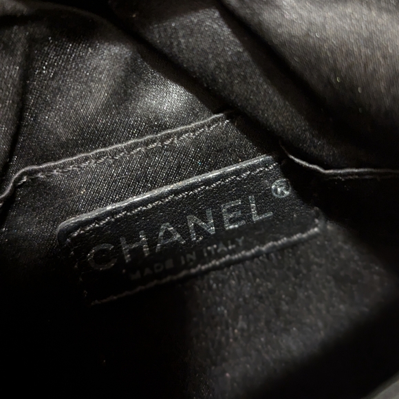 Authentic CHANEL Half Moon Satin Clutch - Picture 4 of 7